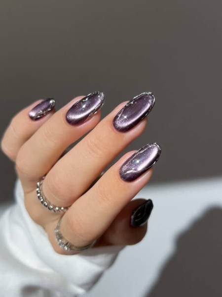 Purple cateye nails